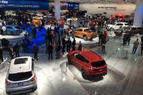 На Детройтском автосалоне представили новые авто на газе